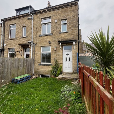 View Full Details for Dockfield Place , Shipley, Bradford, BD17 7AN