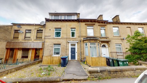 View Full Details for Flat 1, 245 Otley Road, Undercliffe, BD3 0LP