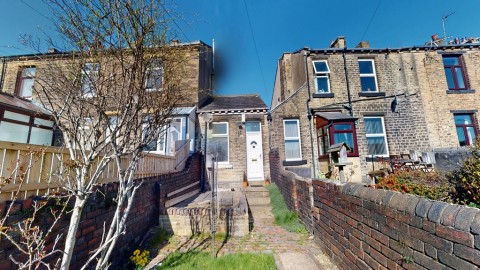 View Full Details for Garden Field, Wyke, Bradford, BD12 9NH