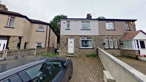 View Full Details for Hollybank Gardens, Lidget Green, Bradford, BD7 4QR