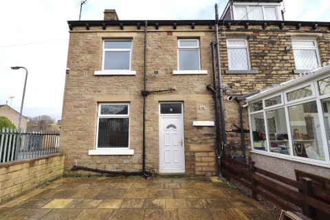View Full Details for Flat 1, 17 Briarfield Road, Bradford, BD18 2DQ