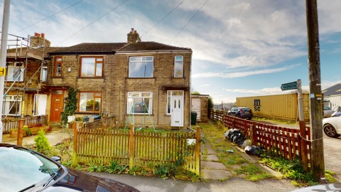 View Full Details for Deanstones Lane, Queensbury, BD13 2AR