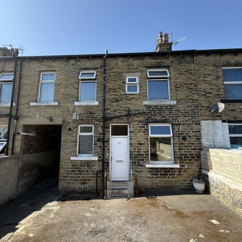 View Full Details for Pembroke Street, Bradford, BD7 7HD