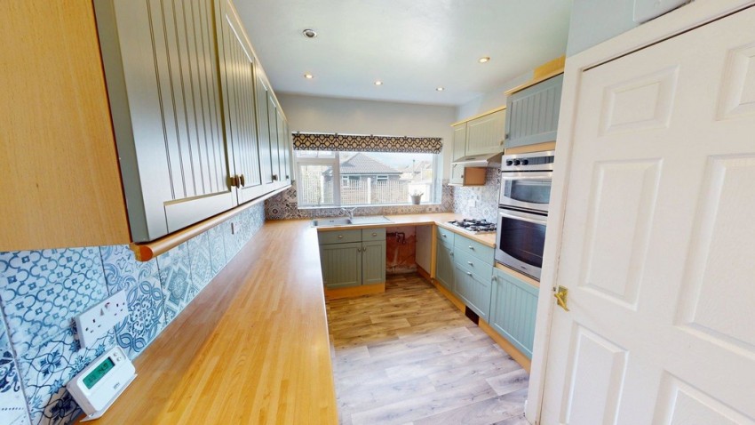 Images for Deanwood Avenue, Bradford, BD15 7BY