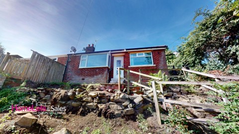 View Full Details for Moore Avenue , Bradford, BD7 4HR
