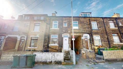 View Full Details for Holme Street , Bradford, BD5 0LE