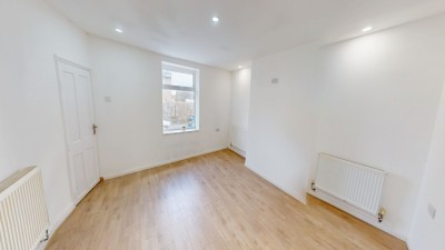 Hill Top Lane , Allerton, Bradford, BD15 7EX