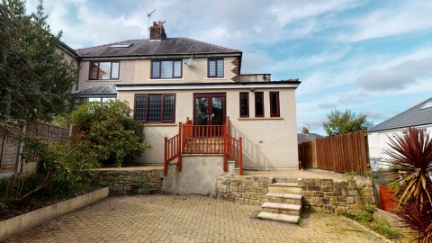 View Full Details for Ashfield Drive, Frizinghall , Bradford, BD9 4EN