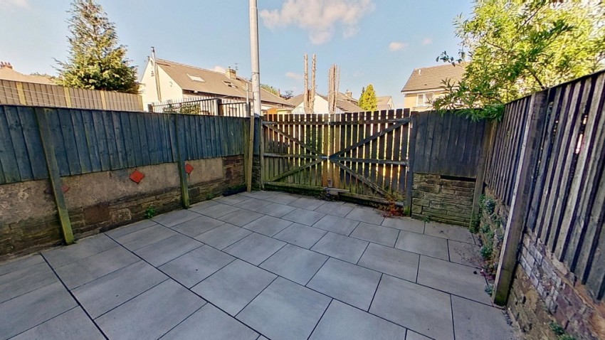 Images for 94  Bartle Lane, Bradford, BD7 4QA